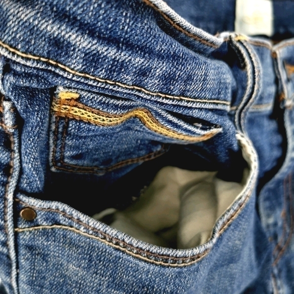 Levi's 515 Women's 6 Blue Capris Red Tag Jeans - Picture 8 of 16